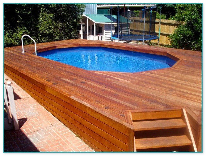 Great Deck Around Oval Pool