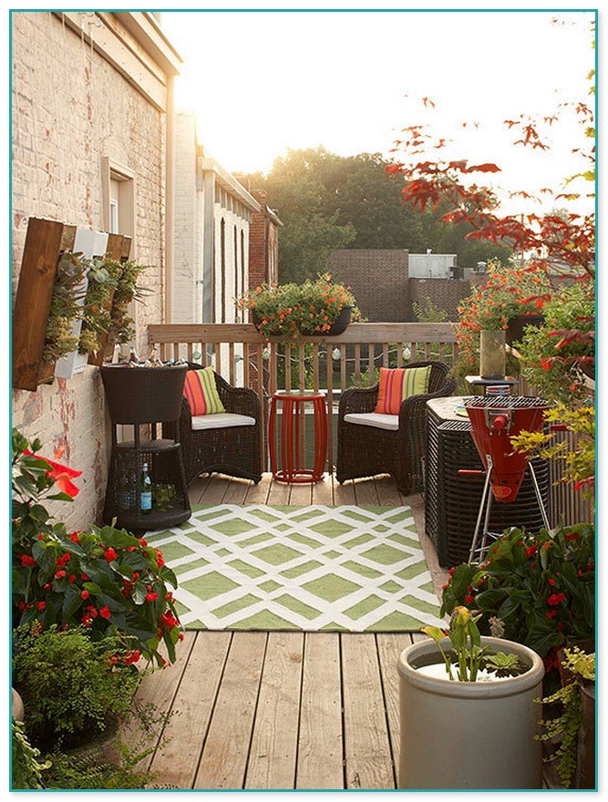 Decorating A Small Deck Ideas