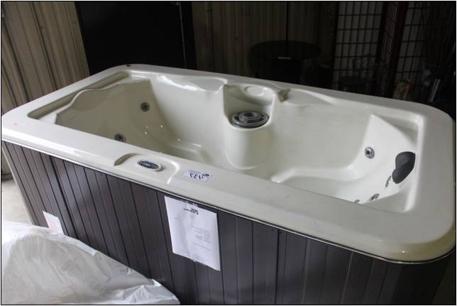 1 Person Hot Tub Uk