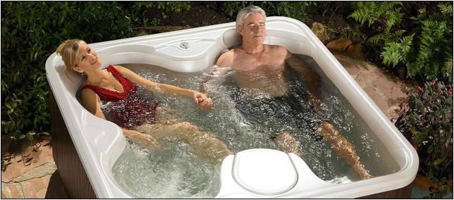 3 Man Hot Tub For Sale