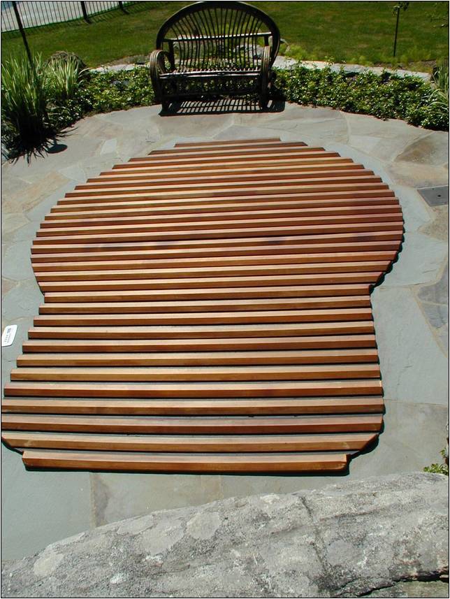 Cedar Roll Up Hot Tub Cover