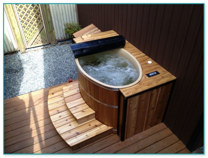Small Hot Tubs For Small Spaces